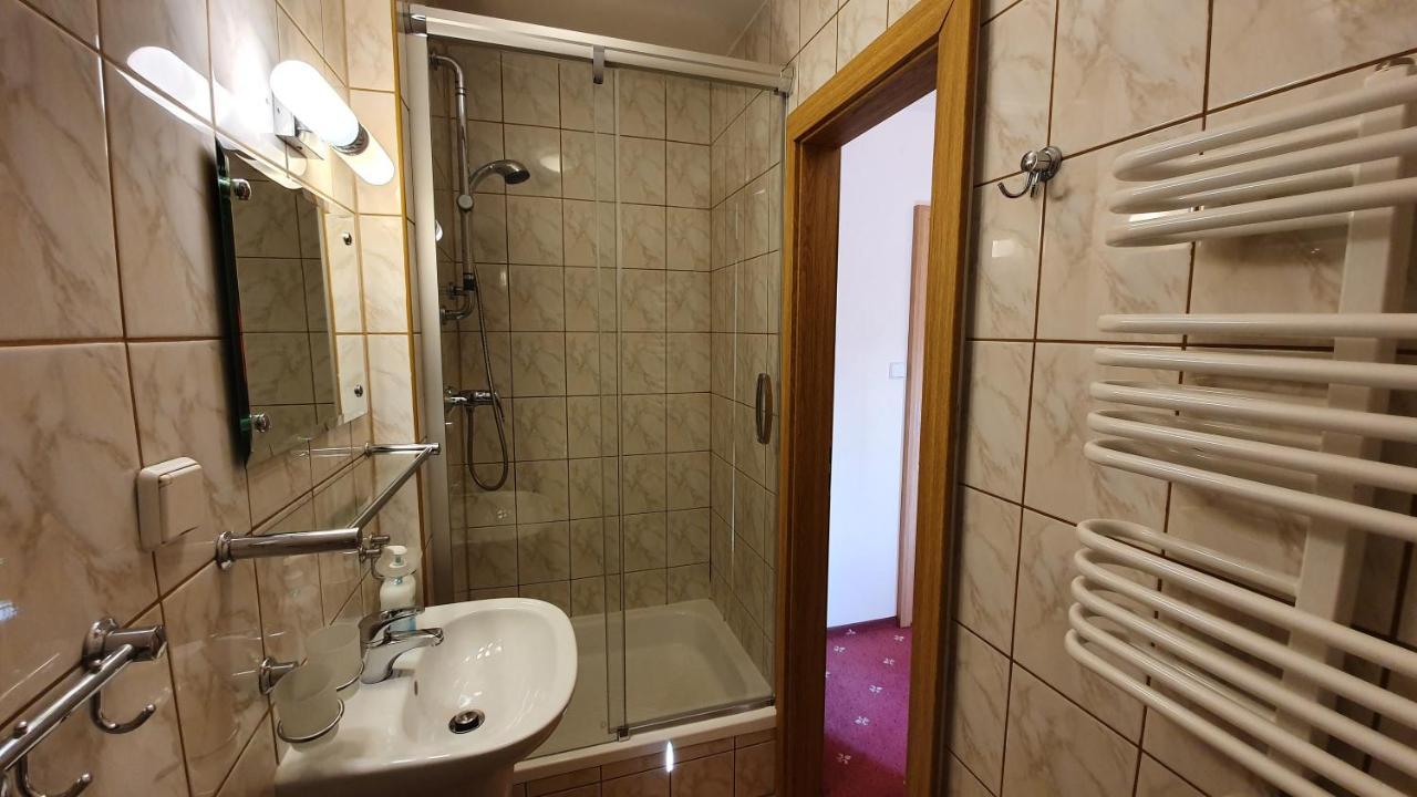 Pokoje Goscinne Przy Kosciele Wang. Карпач Екстериор снимка